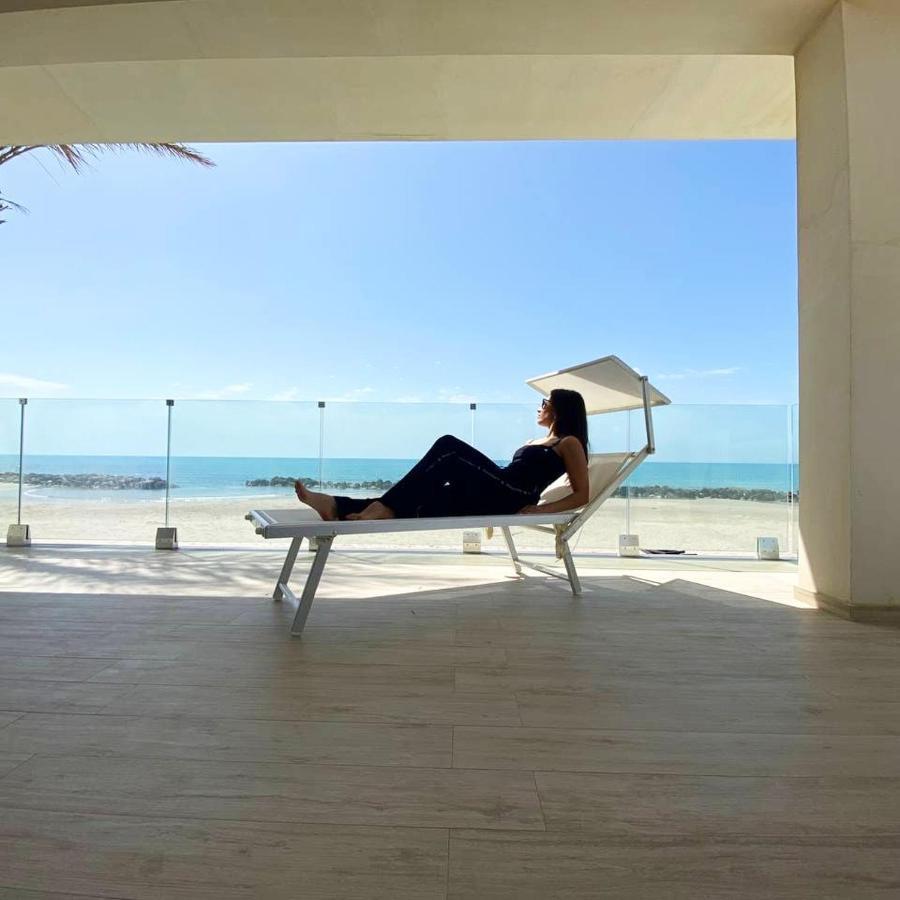 شقة Sea House Tonnara شاكا المظهر الخارجي الصورة