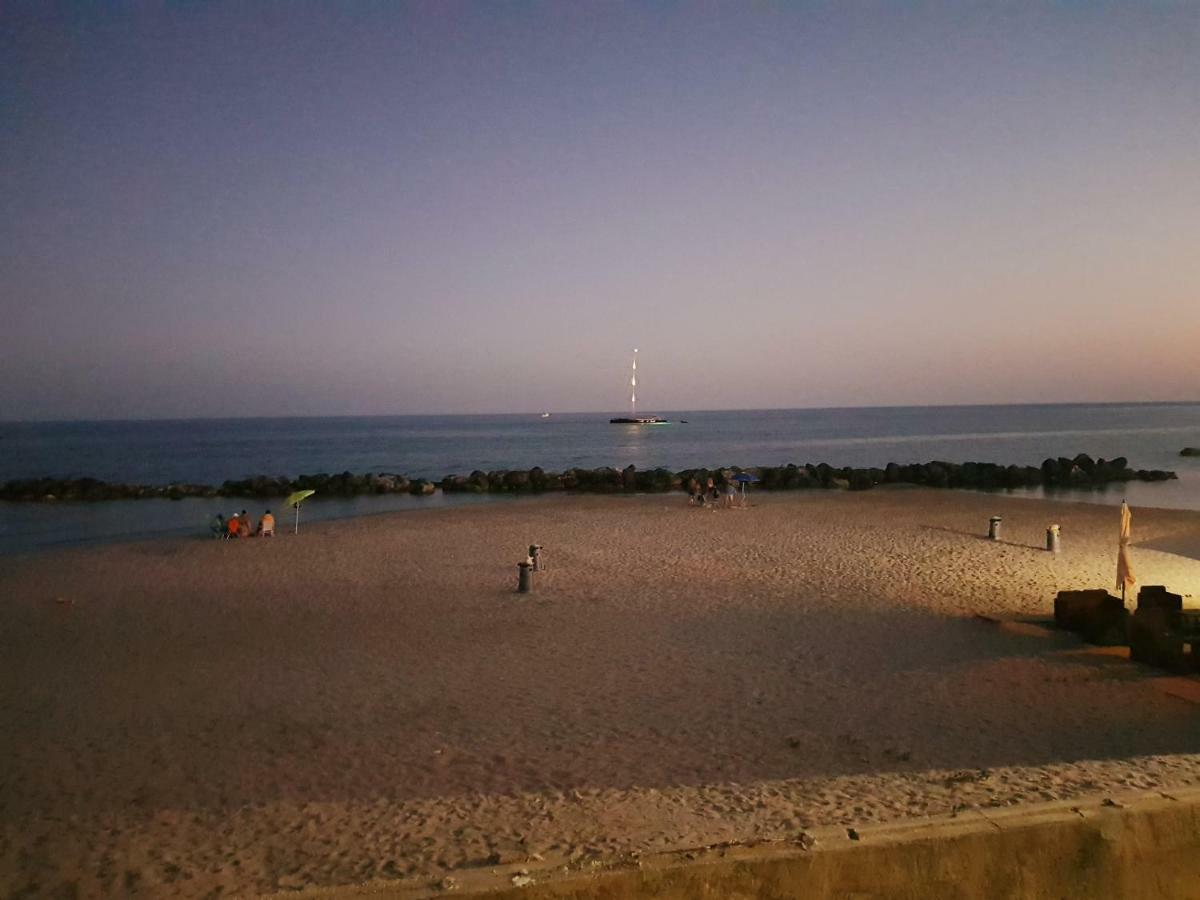 شقة Sea House Tonnara شاكا المظهر الخارجي الصورة